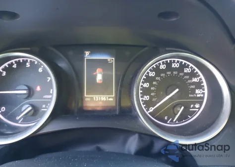 2018 Toyota Camry Le из США, поврежденный, VIN 4T1B11HK0JU075191